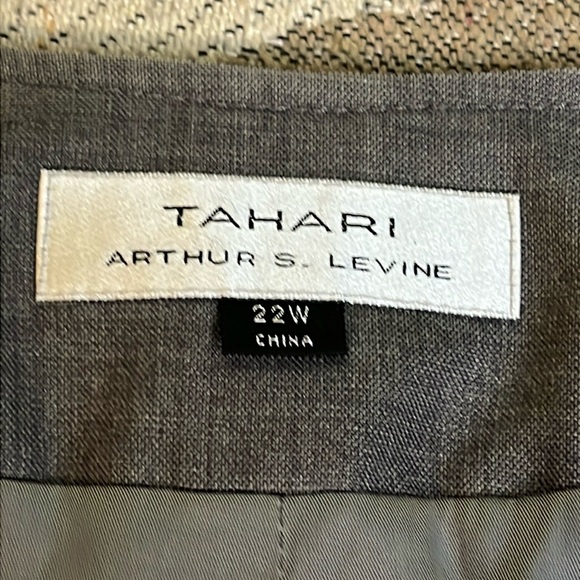 Tahari Arthur Levine gray 2 button blazer jacket - Picture 4 of 14